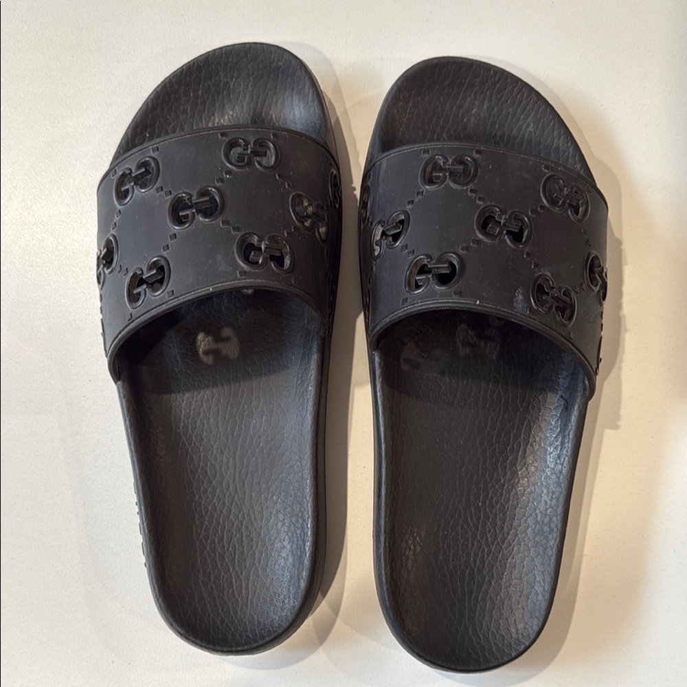 Gucci Black GG Logo Rubber Slide Sandals